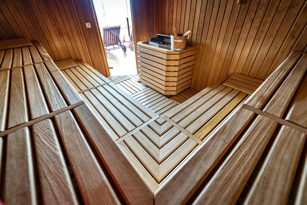 Pohorje Village Wellbeing Resort - Forest Hotel Videc Hočko Pohorje Buitenkant foto